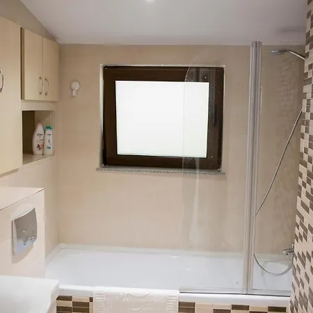 Central Shumi 69 Apartment